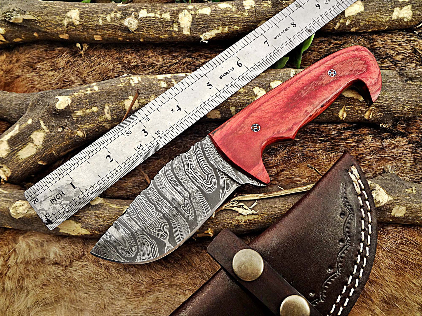 8.5" Long Damascus steel hand forged compact skinning Knife, 4" clip point full tang blade, Red dollar wood scale, Cow hide Leather sheath