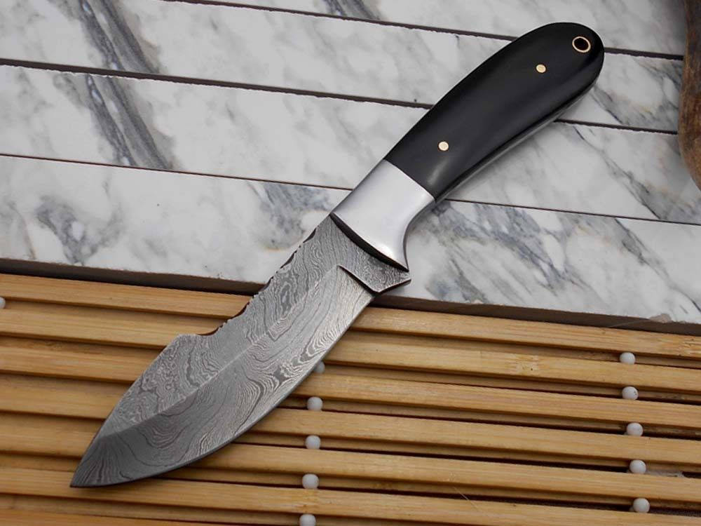9 Inches Long Full Tang Hand Forged Damascus Steel Custom Made Hunting Knife