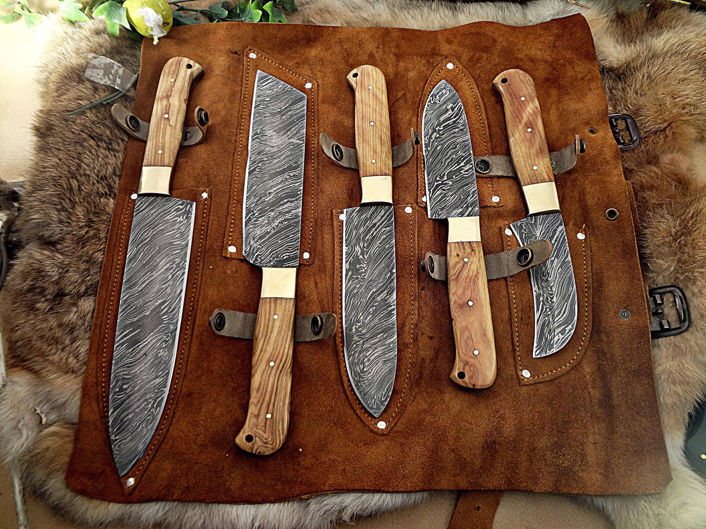 5 pieces chef knives set, overall 54 inches full tang hand forged Damascus steel blade, custom made leather sheath