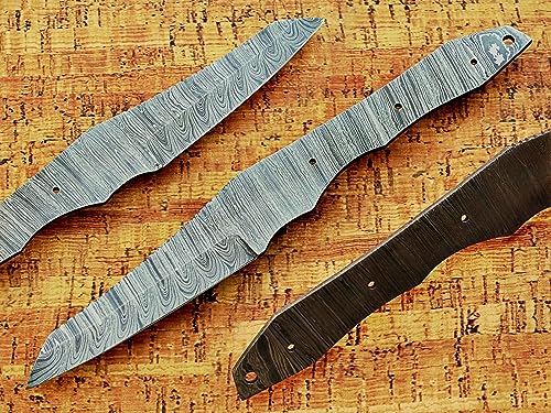 11 inches long wharncliffe knife Blank blade, hand forged Twist pattern Damascus steel blade, 5" scale space with 2 finger, 4.5" sharp cutting edge