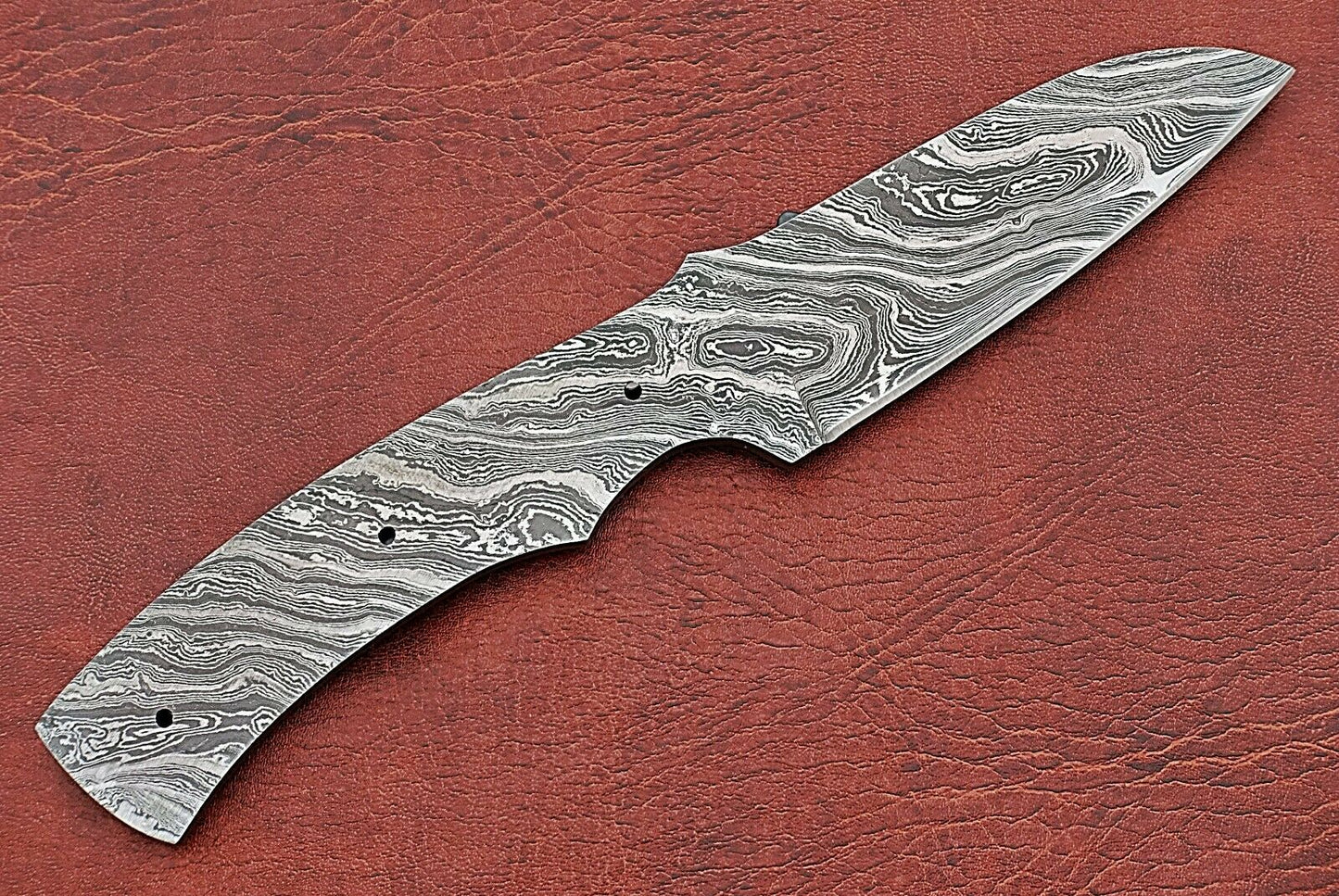 Spear point blank blade, 9" hand forged Damascus steel knife with 4.5" cutting