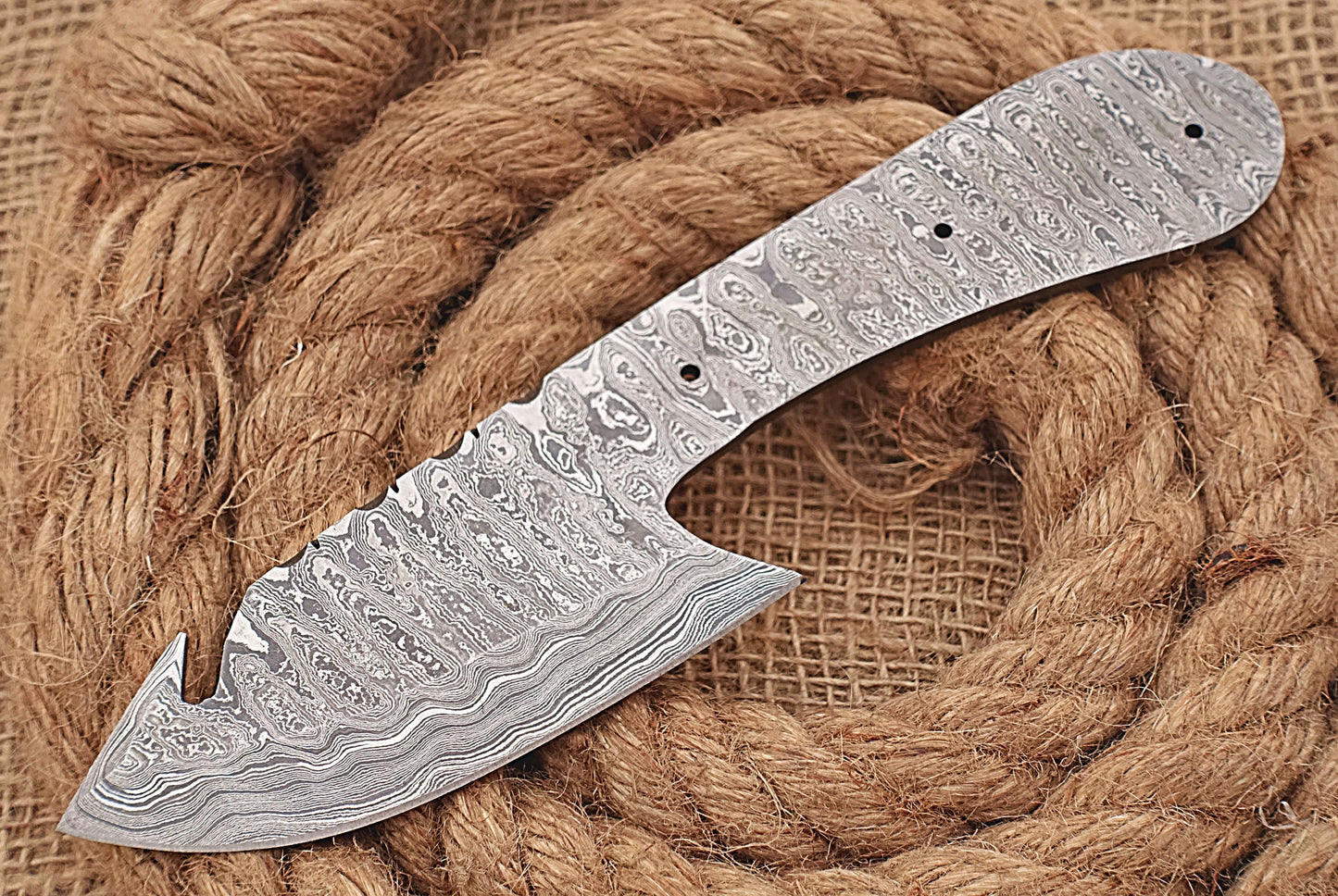 8 inches Long Hand Forged Spear Point Gut Hook Skinning Knife Blade, Knife Making Supplies, Damascus Steel Blank Blade Pocket Knife with 3 Pin Hole, 3.5 inches Cutting Edge, 4.25" Scale Space