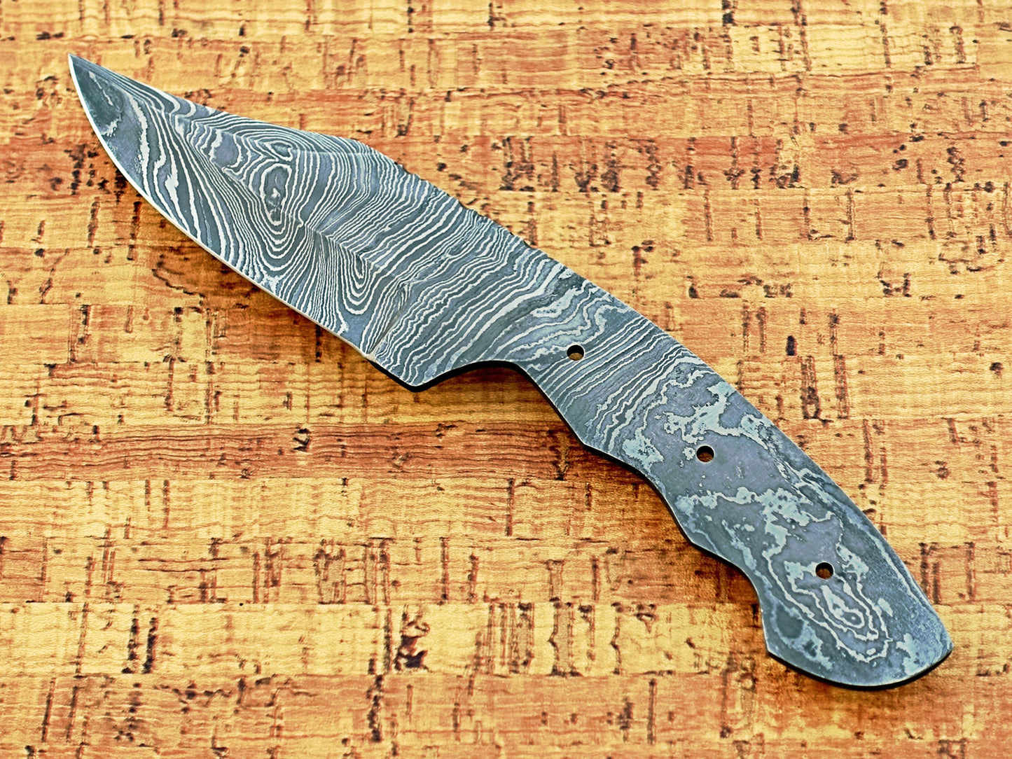 Twist pattern Damascus steel clip point blank blade, 8.5 inches long full tang blank blade with 3.75 cutting edge, 3 finger groove scale with 3 pins, knife making supplies