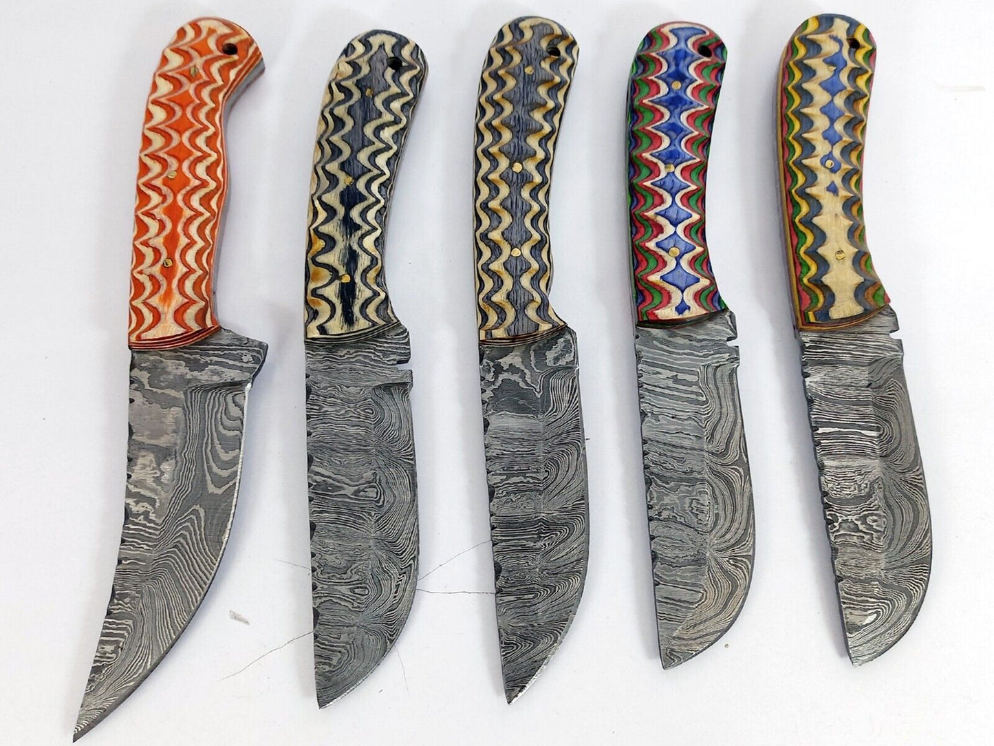 10 pieces Damascus steel Round scale skinning knives set with Leather sheath. Overall 85 inches long Damascus steel blade knives
