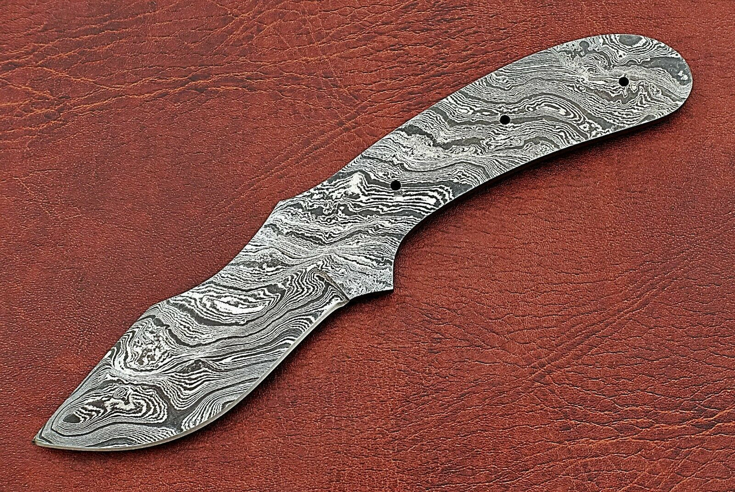 Clip point blank blade 8" hand forged Damascus steel knife, 3.5" Cutting edge