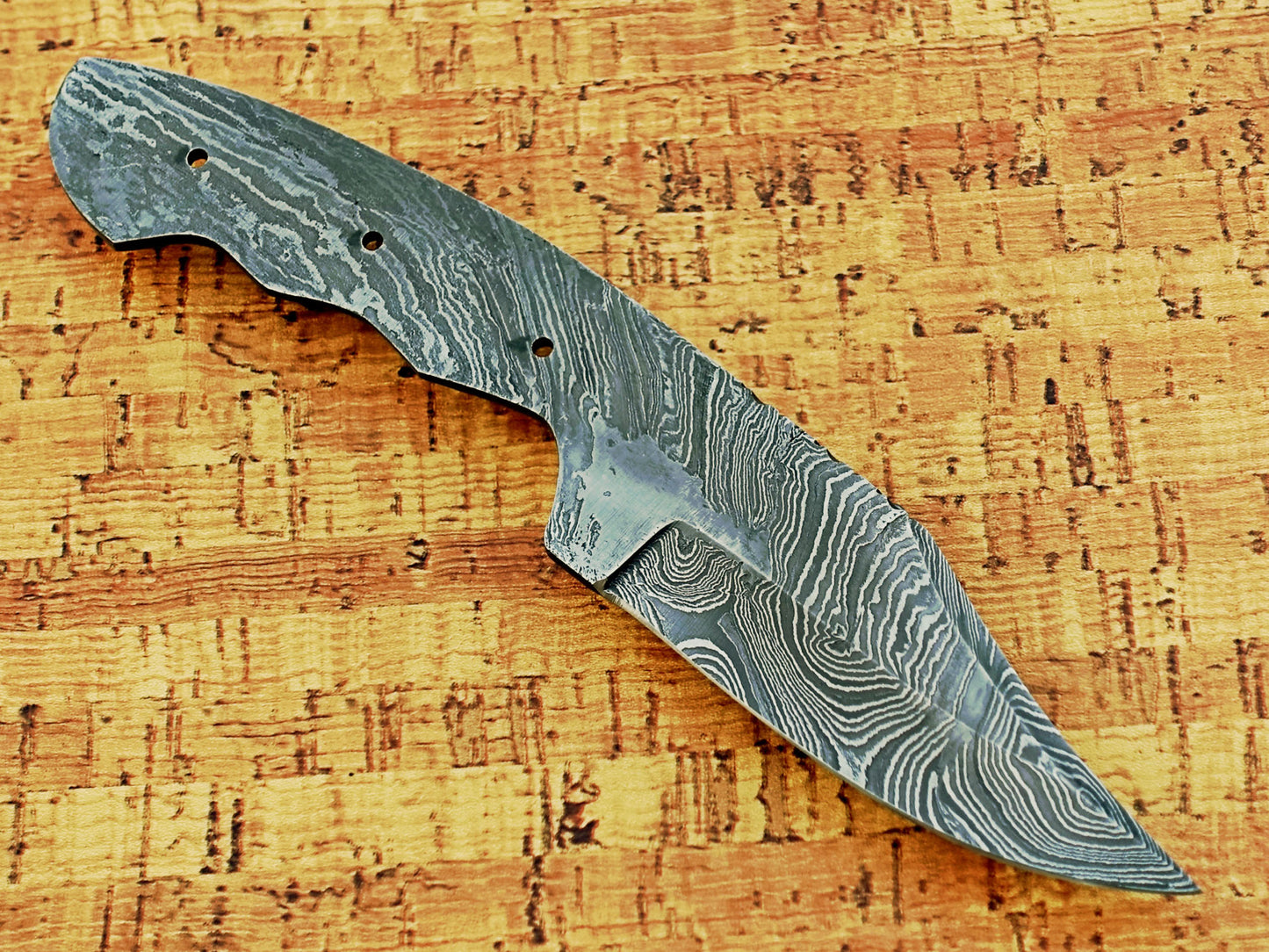 Twist pattern Damascus steel clip point blank blade, 8.5 inches long full tang blank blade with 3.75 cutting edge, 3 finger groove scale with 3 pins, knife making supplies