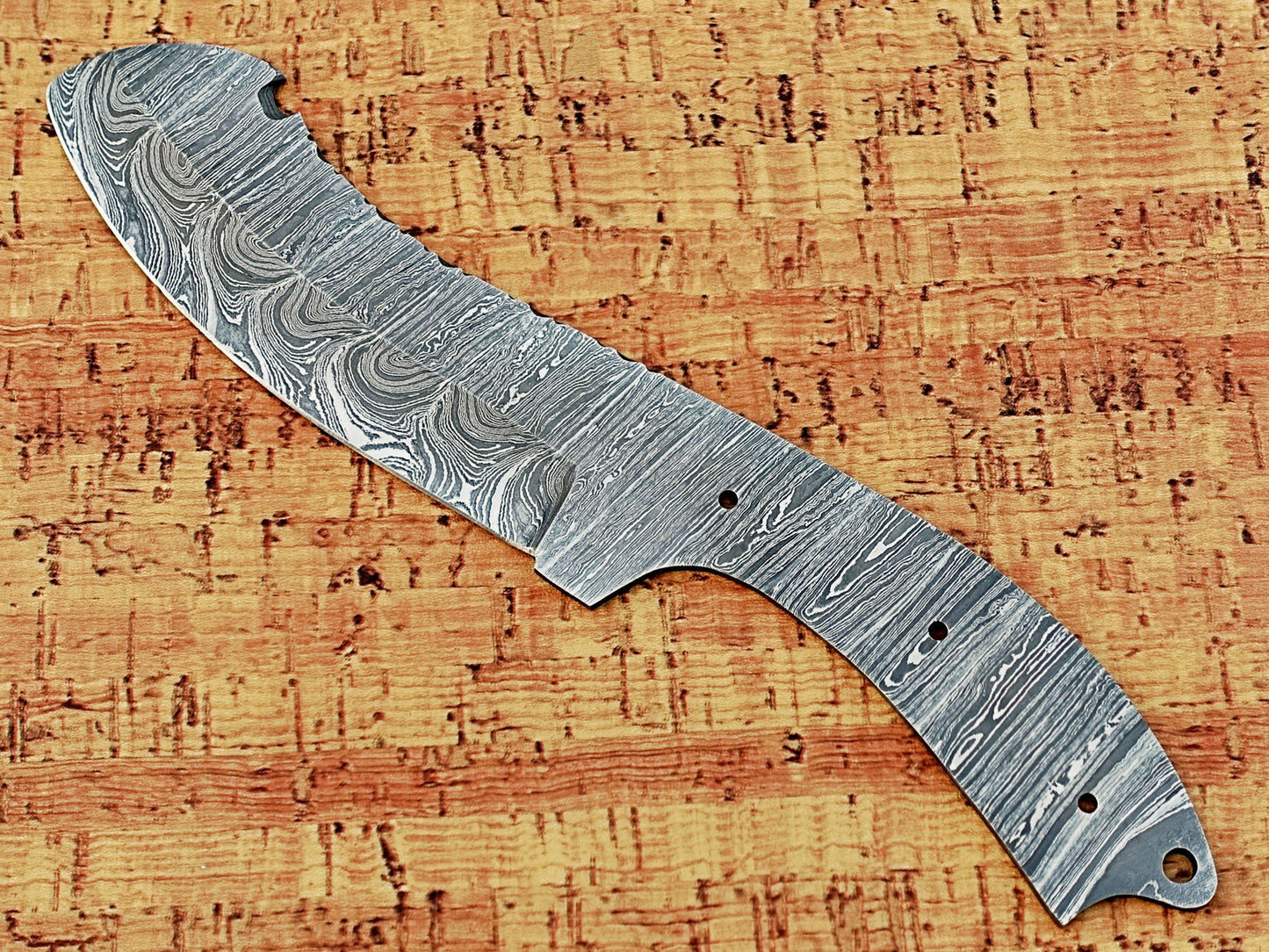 9.5 inches long Damascus steel Nessmuk blade skinning knife, knife making supplies, Hand forged Twist pattern Damascus steel blank blade skinning knife, 4.75" cutting edge, 4.5" scale space