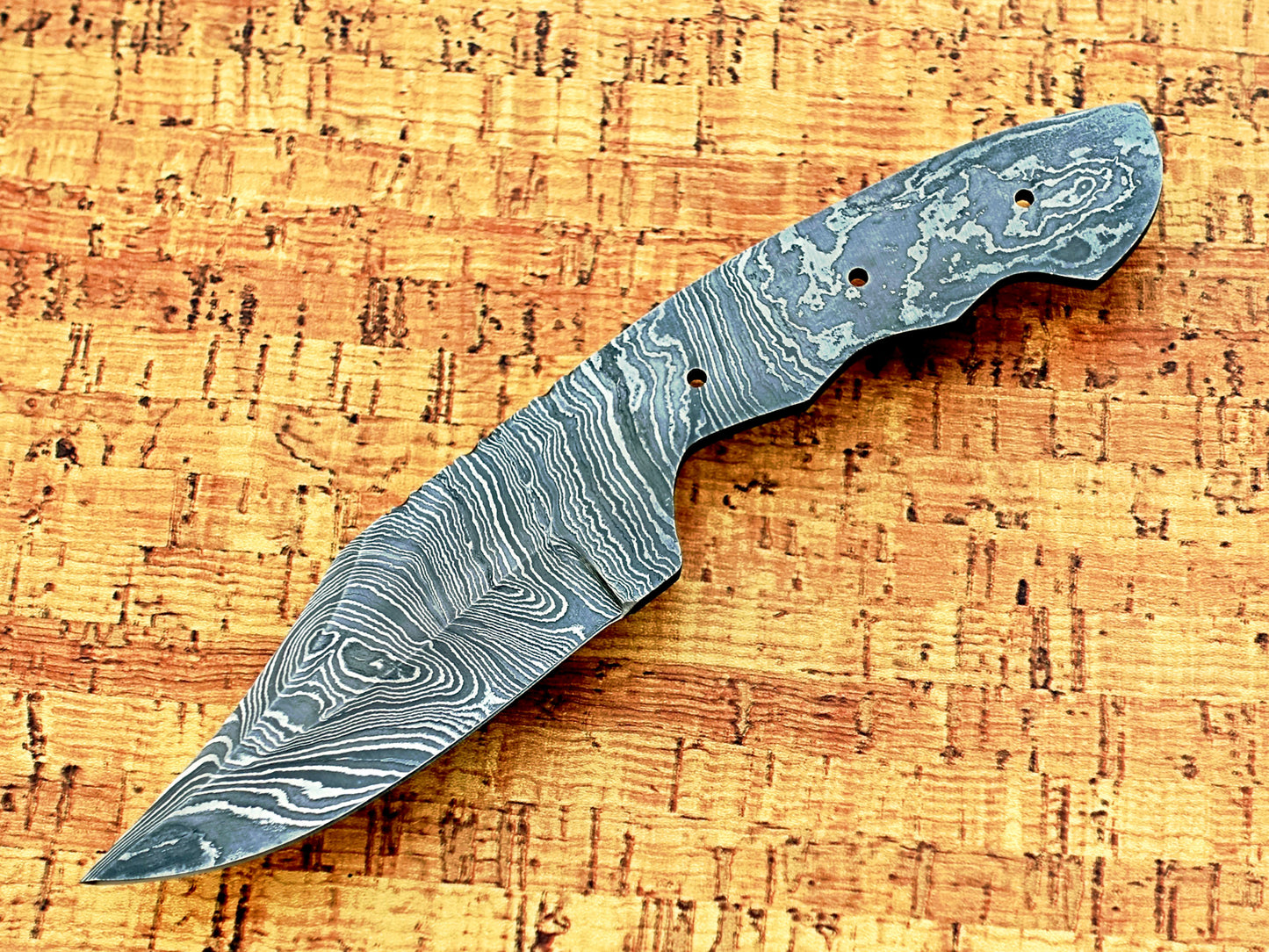 Twist pattern Damascus steel clip point blank blade, 8.5 inches long full tang blank blade with 3.75 cutting edge, 3 finger groove scale with 3 pins, knife making supplies