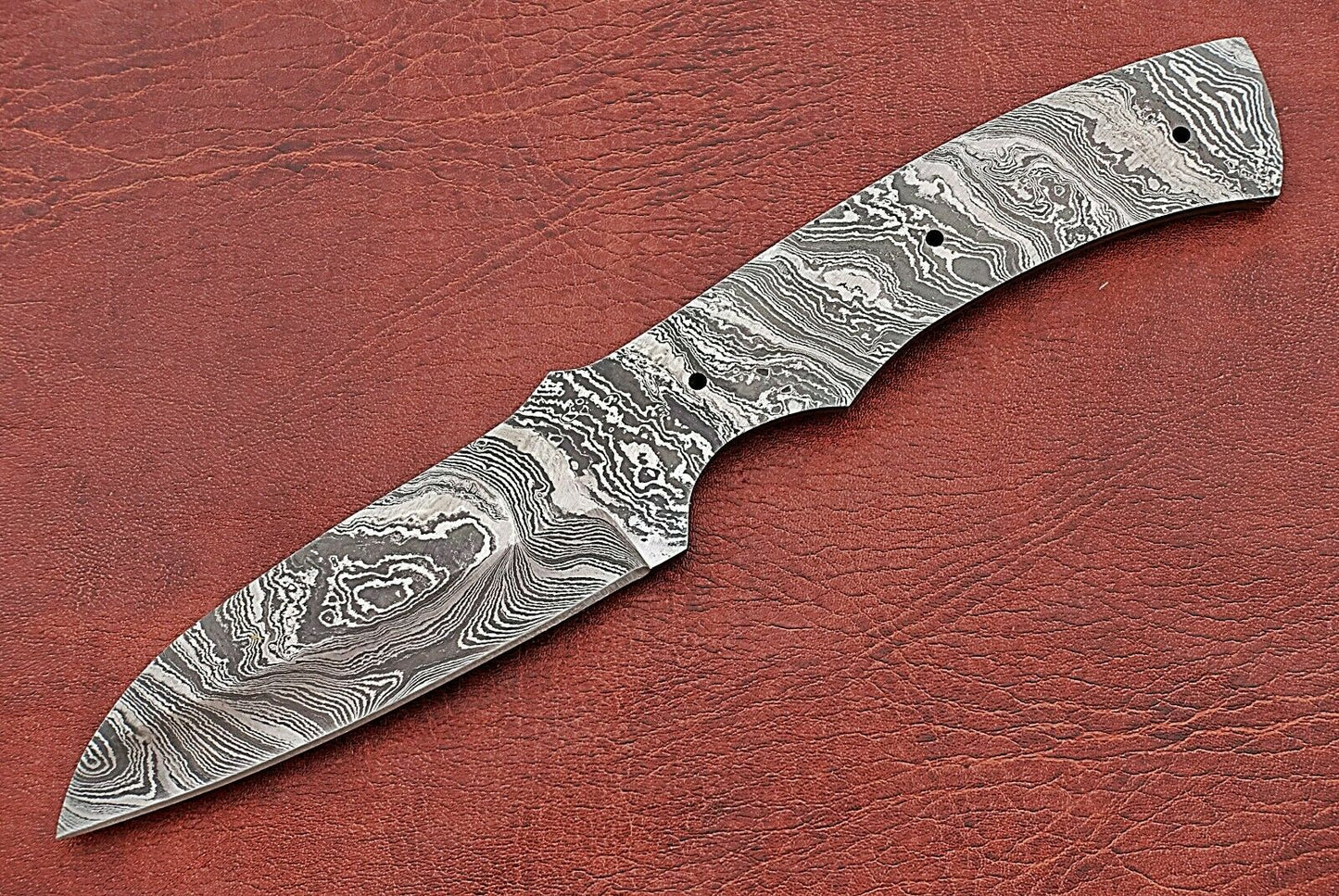 Spear point blank blade, 9" hand forged Damascus steel knife with 4.5" cutting