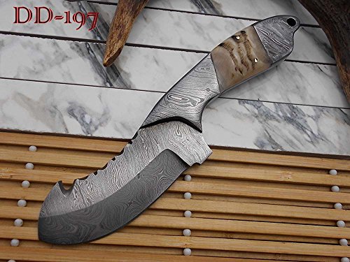 9" long Damascus steel Ram horn scale with bolster custom made compact skinning Knife full tang Hand Forged 3.5" blade cow leather sheath