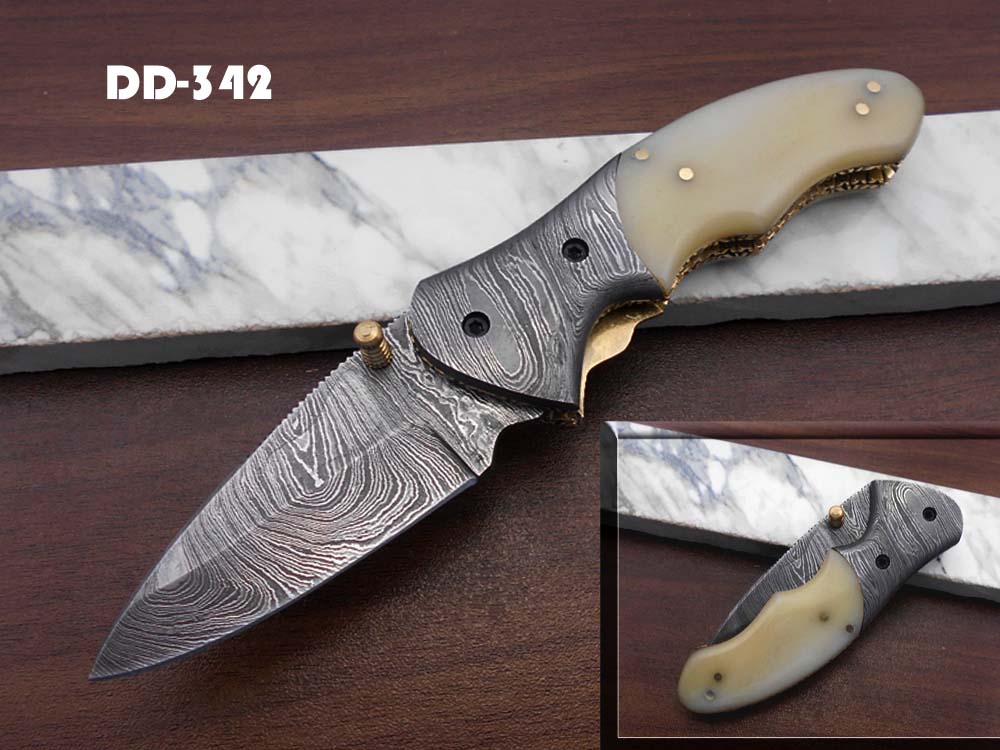 7"long Folding pocket Knife in 3 scale colors, 3" long Hand Forged Damascus steel legal blade, Various scales available, Cow hide leather sheath included