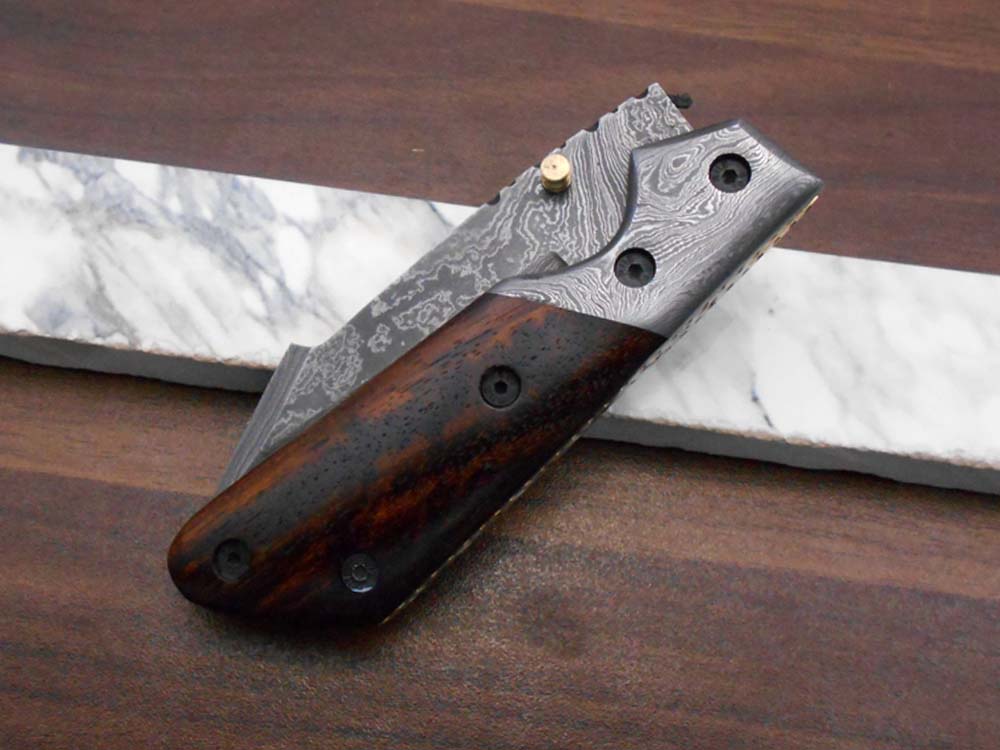 Damascus steel 7.5" long Folding Knife Bull horn with Damascus bolster pocket clip scale, custom made Hand Forged blade cow leather sheath