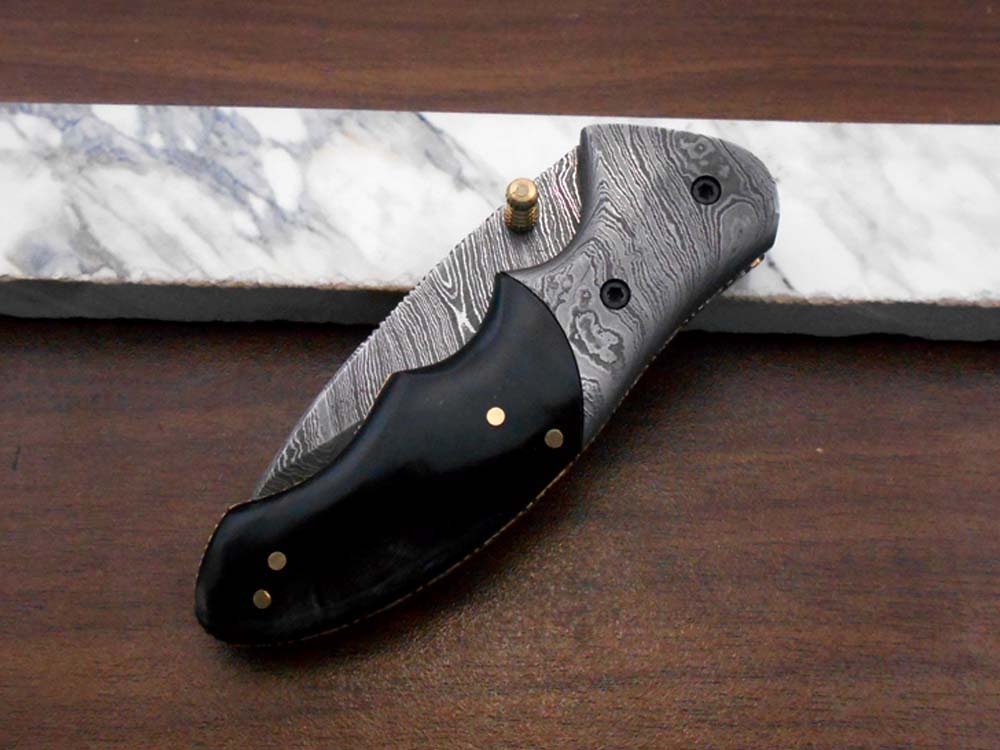 7"long Folding pocket Knife in 3 scale colors, 3" long Hand Forged Damascus steel legal blade, Various scales available, Cow hide leather sheath included