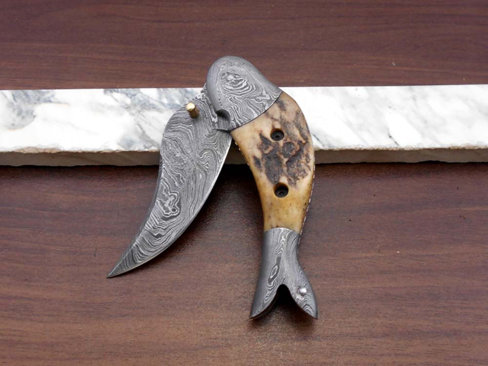 Fish shape 8" folding pocket knife available in 3 natural scales,  Cow leather sheath included