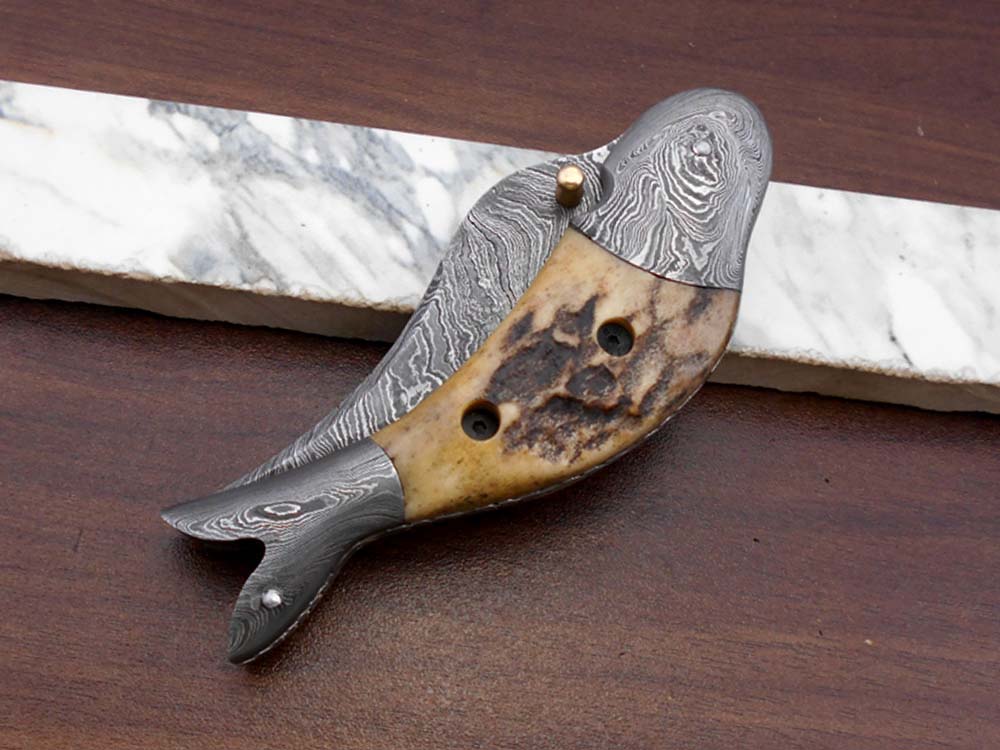 Fish shape 8" folding pocket knife available in 3 natural scales,  Cow leather sheath included