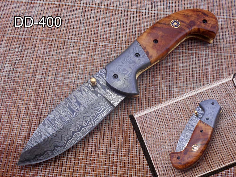 Hand forged twist pattern Damascus steel 7.5" folding knife, Available in 3 scales options with Bolster, Pocket knife Equipped with Brass liner lock & thumb knob, Cow Hide Leather sheath