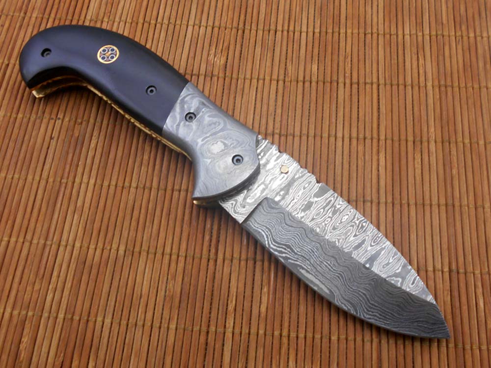 Hand forged twist pattern Damascus steel 7.5" folding knife, Available in 3 scales options with Bolster, Pocket knife Equipped with Brass liner lock & thumb knob, Cow Hide Leather sheath