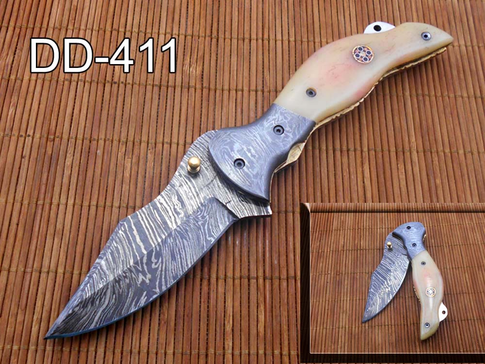 7.5" folding Damascus steel knife, liner lock, thumb knob, Cow Leather sheath