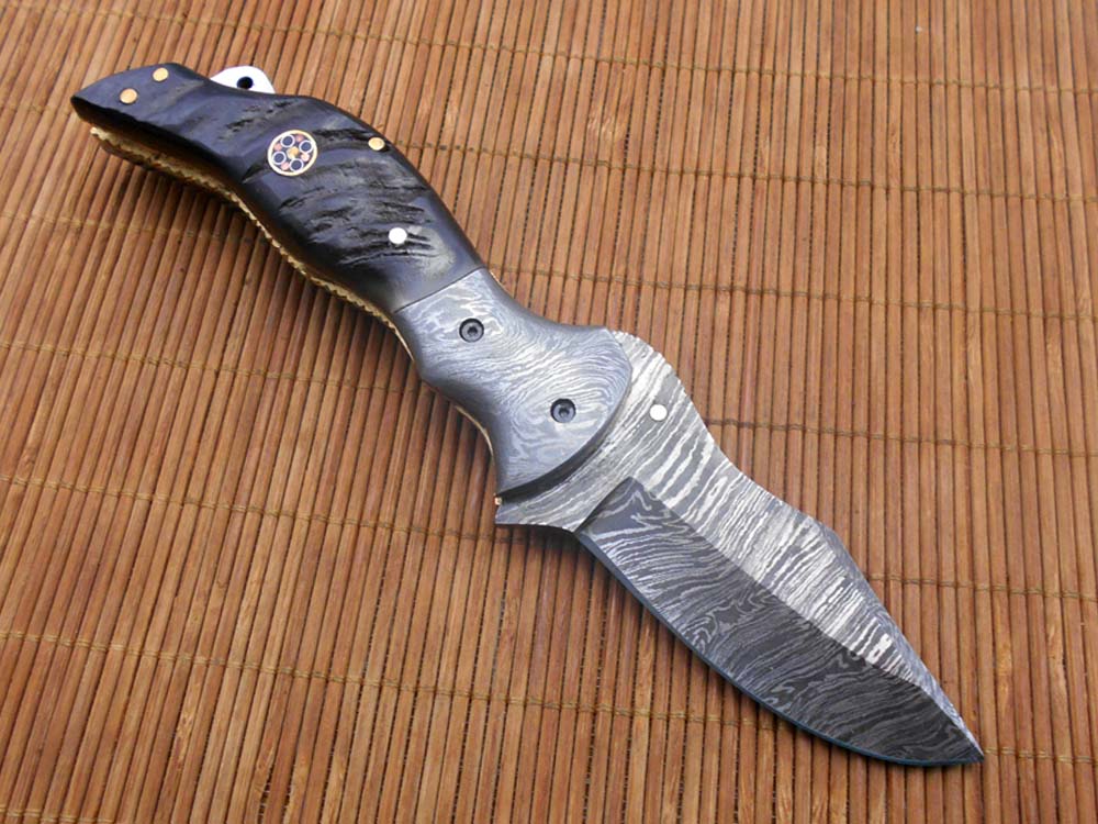 7.5" folding Damascus steel knife, liner lock, thumb knob, Cow Leather sheath