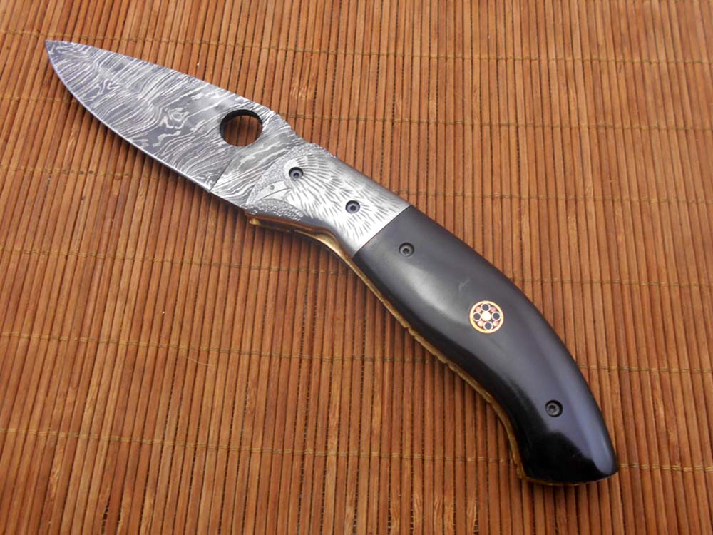 8" folding knife Damascus steel Engraved bird, liner lock, Horn & Bone scale