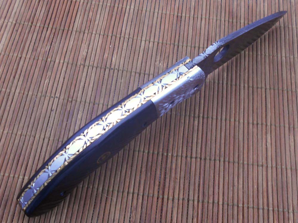 8" folding knife Damascus steel Engraved bird, liner lock, Horn & Bone scale