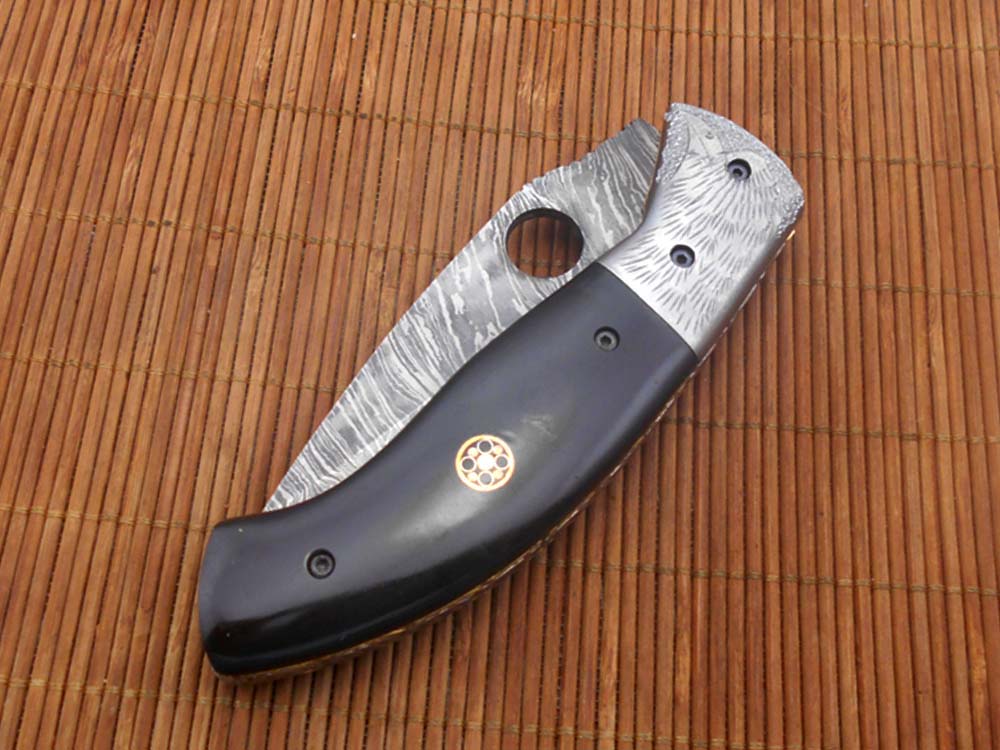 8" folding knife Damascus steel Engraved bird, liner lock, Horn & Bone scale