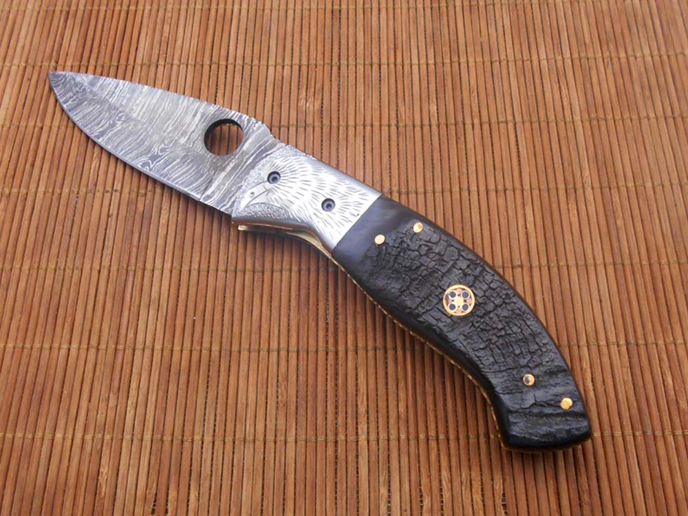 8" folding knife Damascus steel Engraved bird, liner lock, Horn & Bone scale