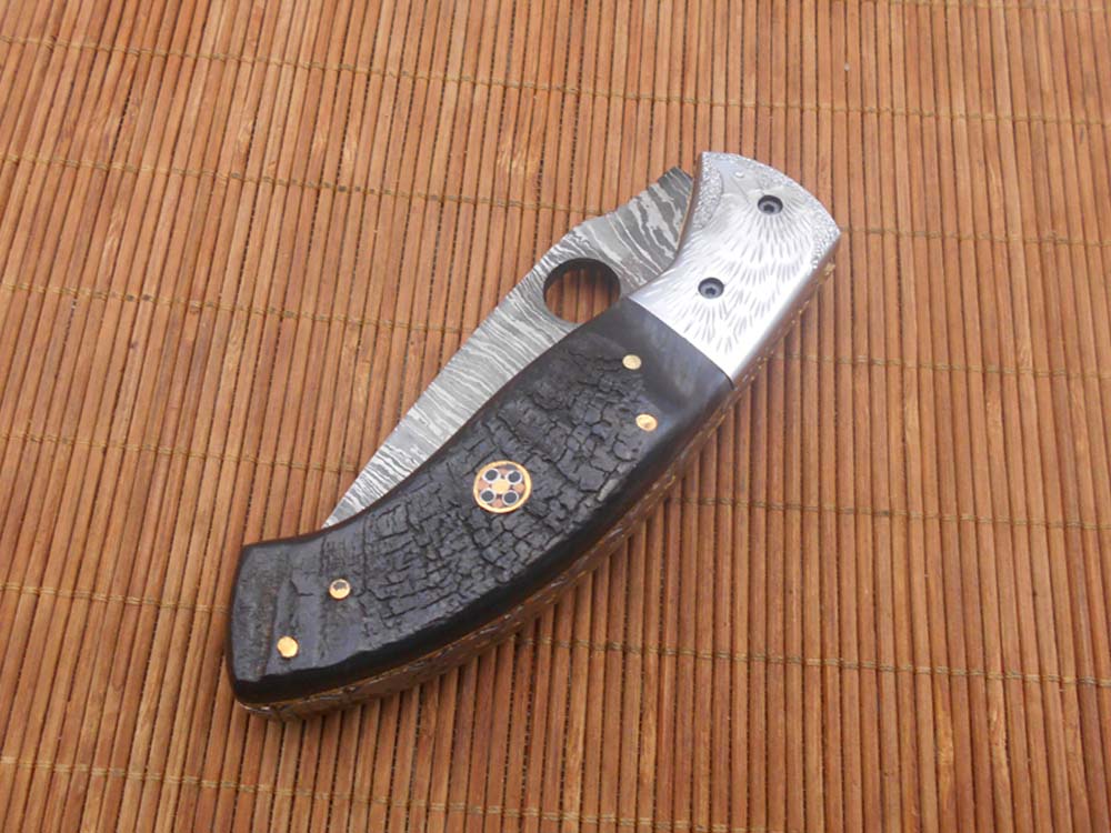 8" folding knife Damascus steel Engraved bird, liner lock, Horn & Bone scale