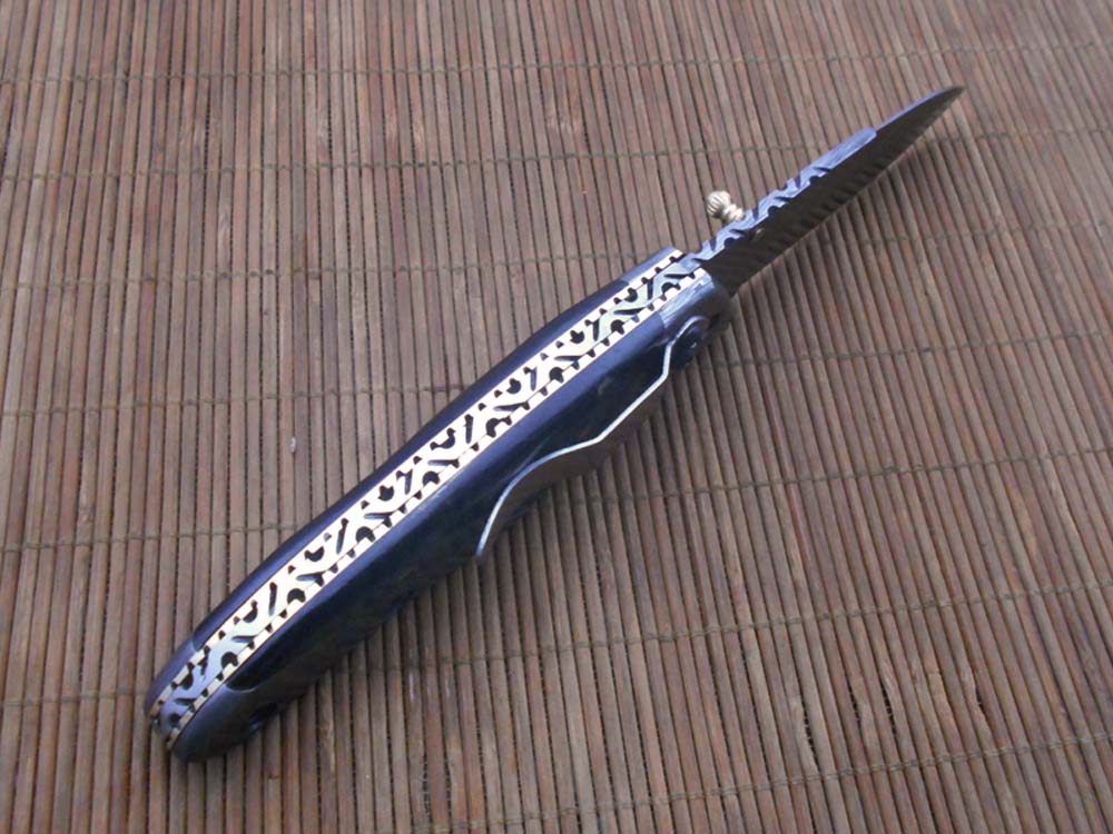 8" long Damascus steel custom made Folding Knife with pocket clip, Available in various scales option with Damascus, 3.5" Damascus steel blade with Liner lock, Includes Cow hide leather sheath