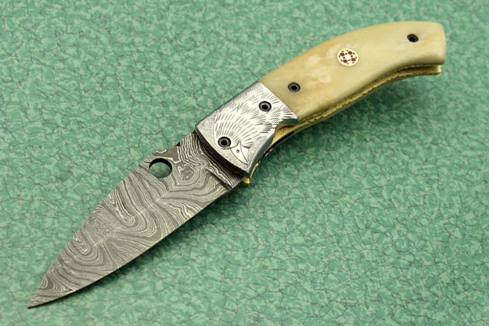 8" folding knife Damascus steel Engraved bird, liner lock, Horn & Bone scale