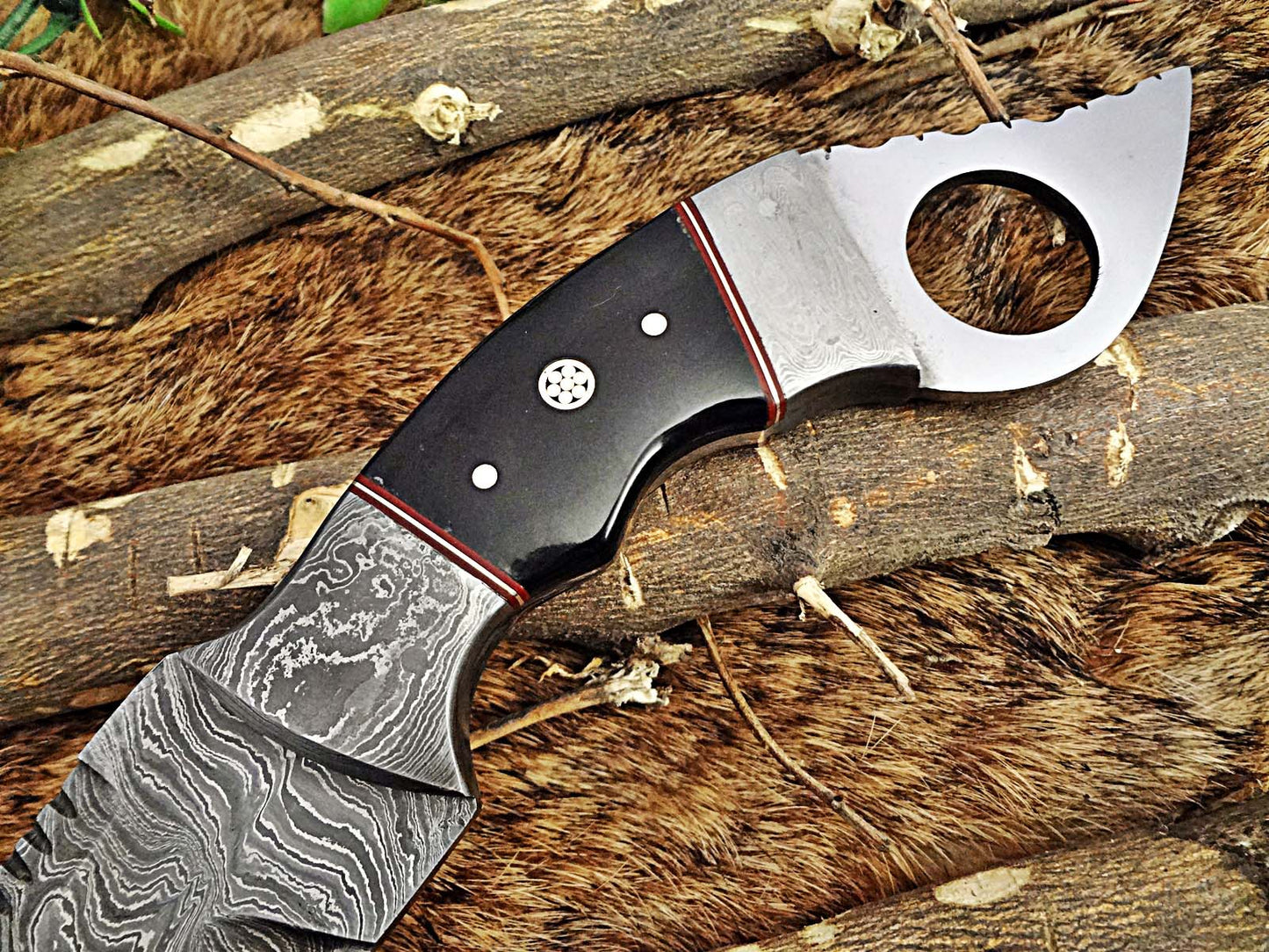 11" Long hand forged Damascus steel full tang Karambit Knife, Natural Bull horn with Damascus Bolster & Pommel finger hole, Leather sheath