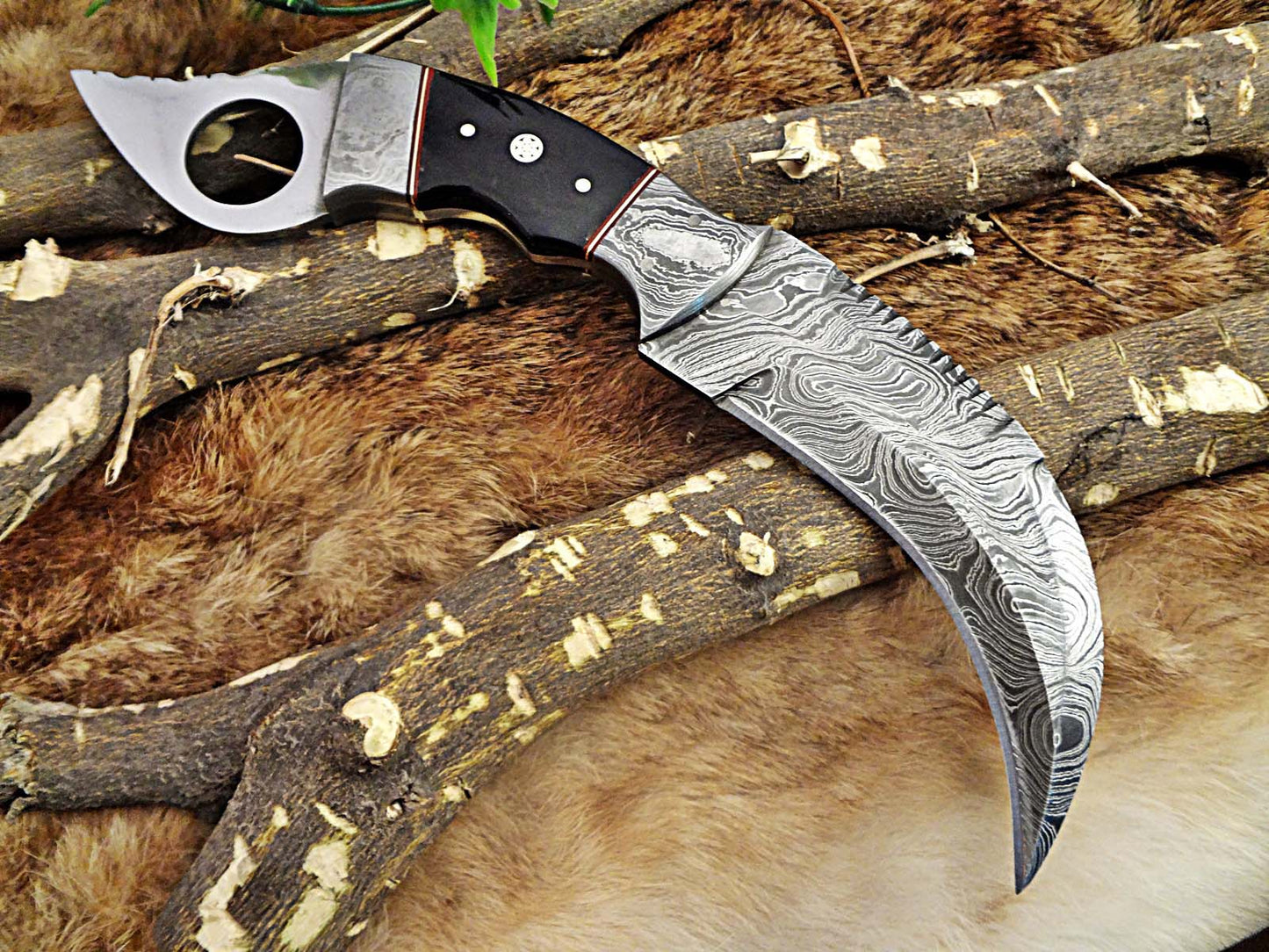 11" Long hand forged Damascus steel full tang Karambit Knife, Natural Bull horn with Damascus Bolster & Pommel finger hole, Leather sheath