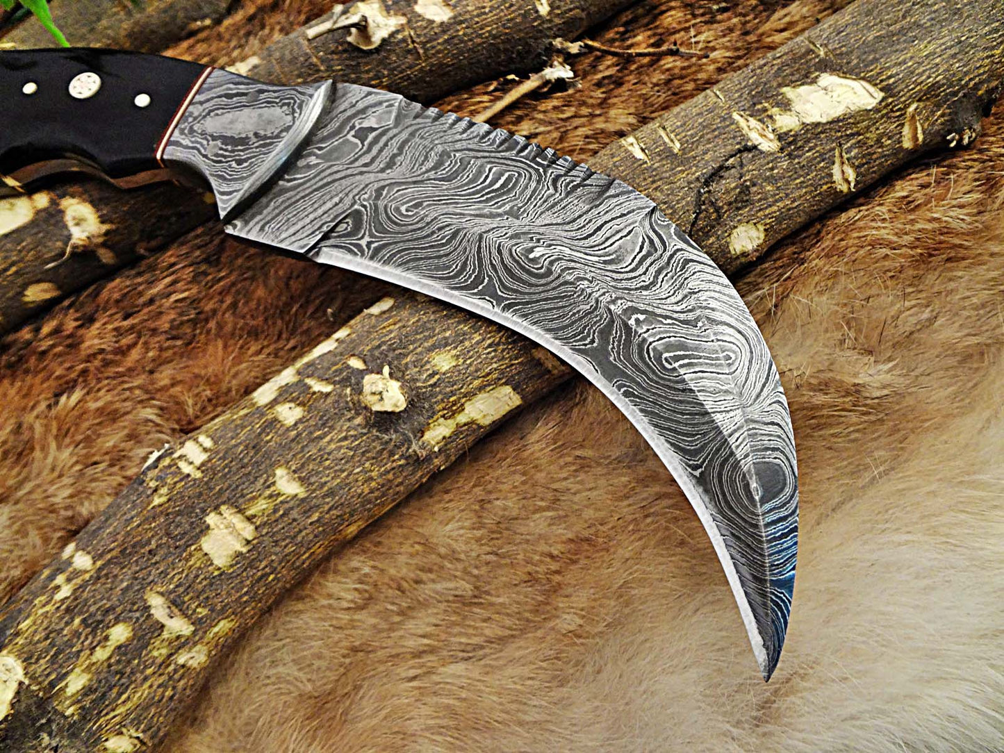 11" Long hand forged Damascus steel full tang Karambit Knife, Natural Bull horn with Damascus Bolster & Pommel finger hole, Leather sheath