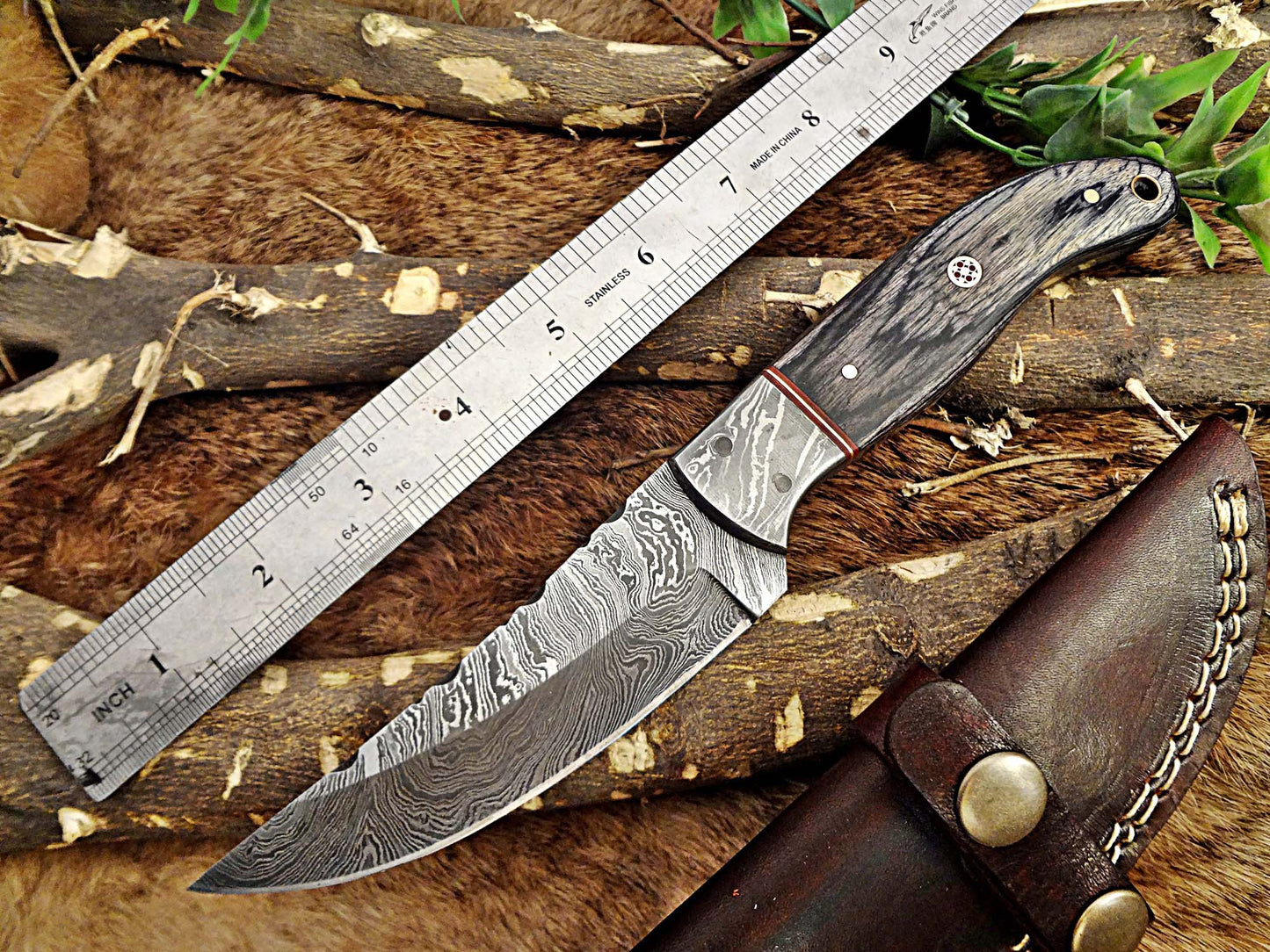 4 pieces Damascus steel Dollar wood scale skinning knives set. Overall 40 inches long Full tang Damascus steel blade knives, Cow hide leather sheath