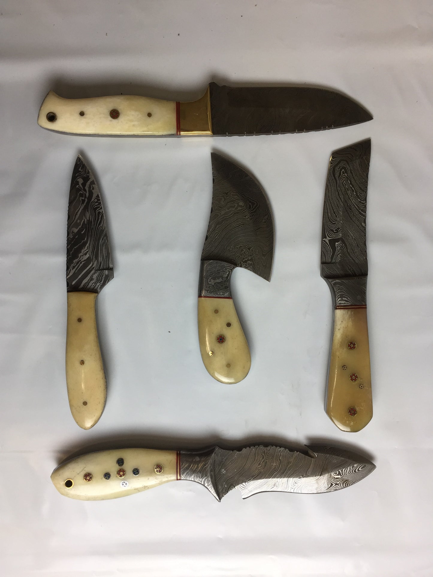 5 pieces Damascus steel Camel Bone scale skinning knives set. Overall 44 inches long Full tang Damascus steel blade knives, Cow hide leather sheath