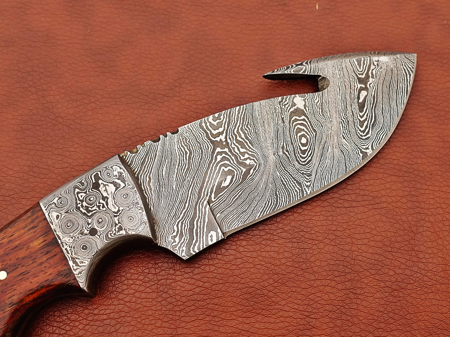 9.5" long Damascus steel Rain drop pattern Gut hook skinning knife, Full tang blade available in 4 colors, includes Cow hide Leather sheath