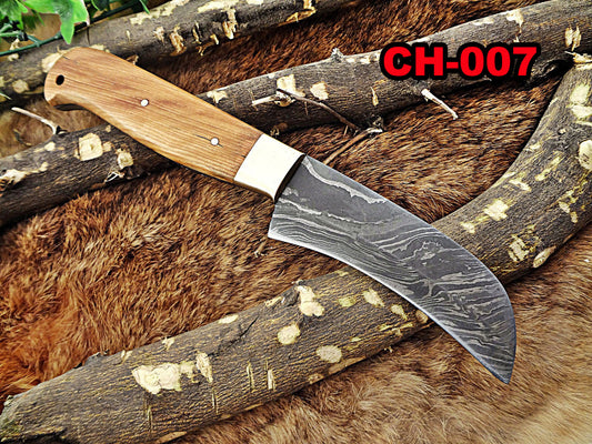 9 Inches long custom made Damascus steel full tang chef Knife 4" blade Kow wood scale with brass bolster