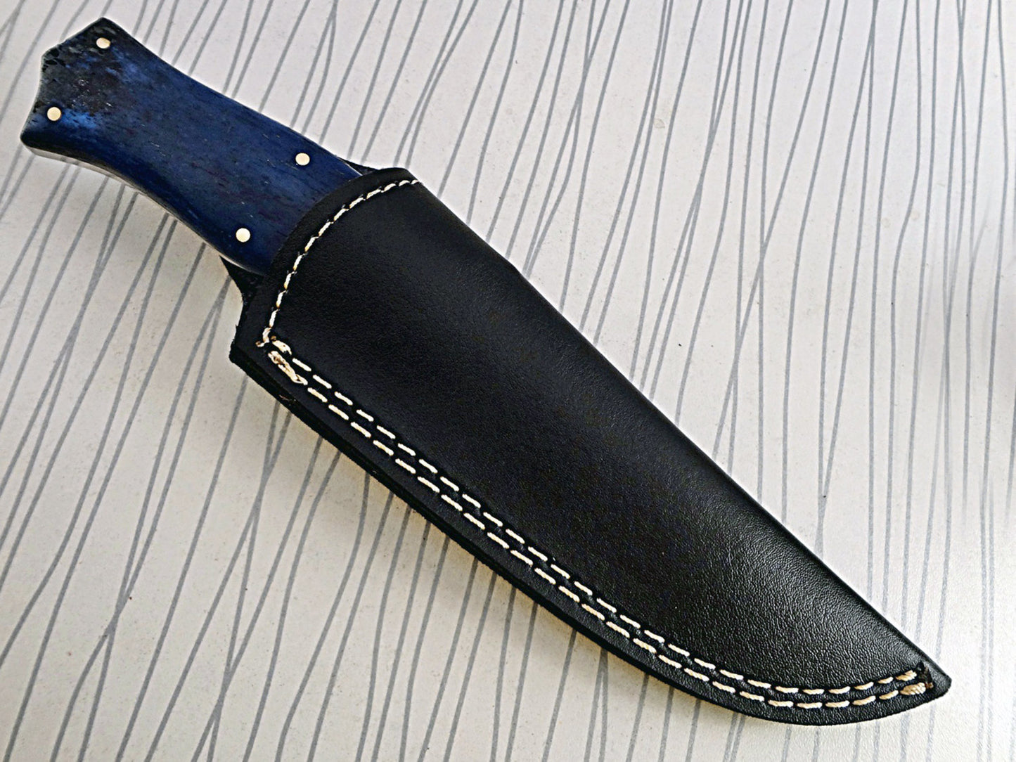 9" long Damascus steel custom made hunting Knife blue colored camel bone scale full tang Hand Forged 4" cutting edge cow hide leather sheath