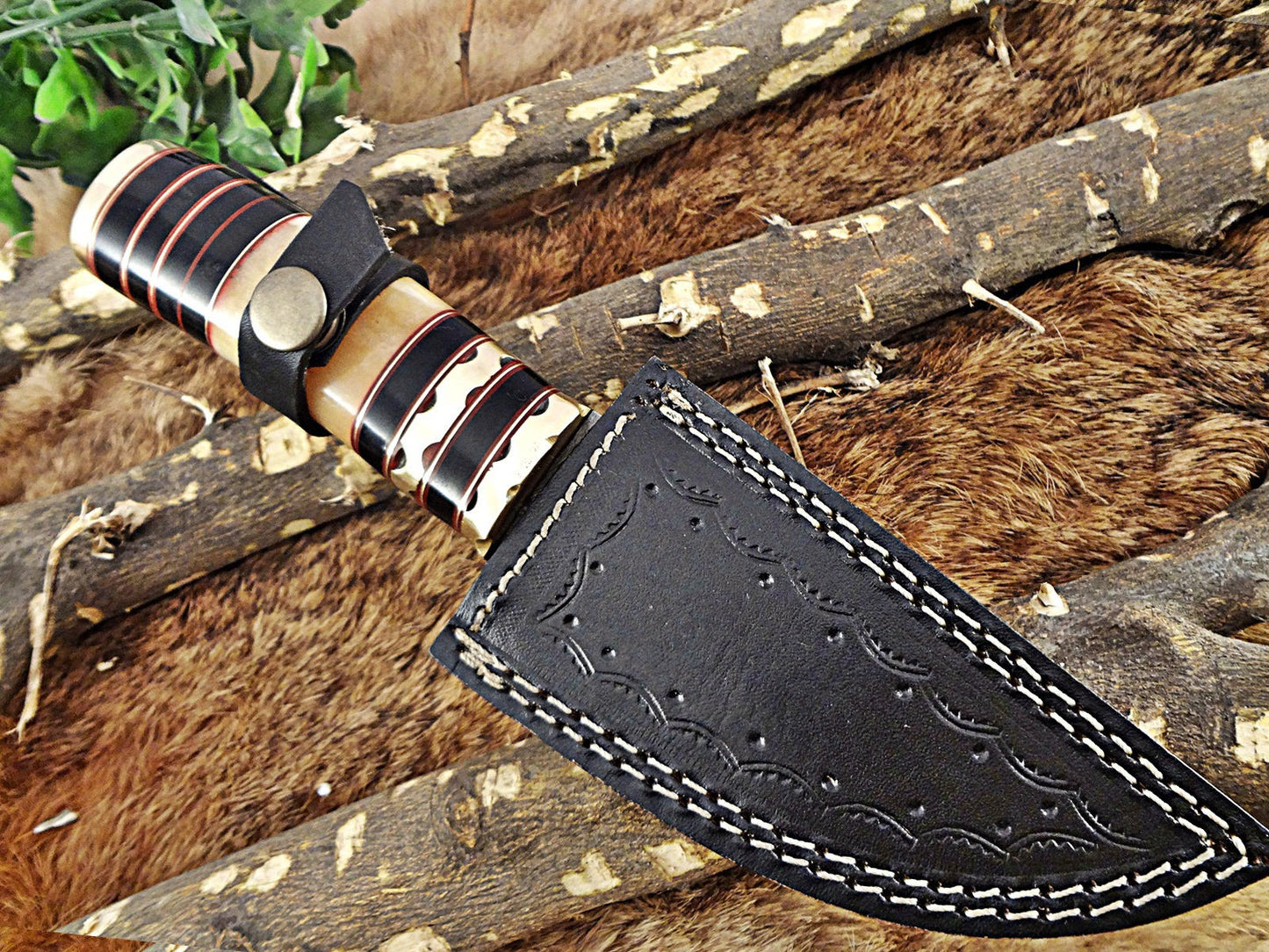 9" Long hand forged Damascus steel Knife, Camel bone & Bull horn round scale with engraved Brass and fiber spacing, cow hide Leather sheath