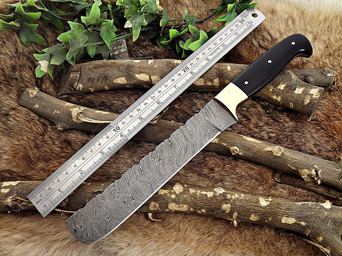 13.5 Inches long custom made Damascus steel full tang 9" blade bakery Knife, Kitchen knife, chef knife Bull horn 5" scale with brass bolster