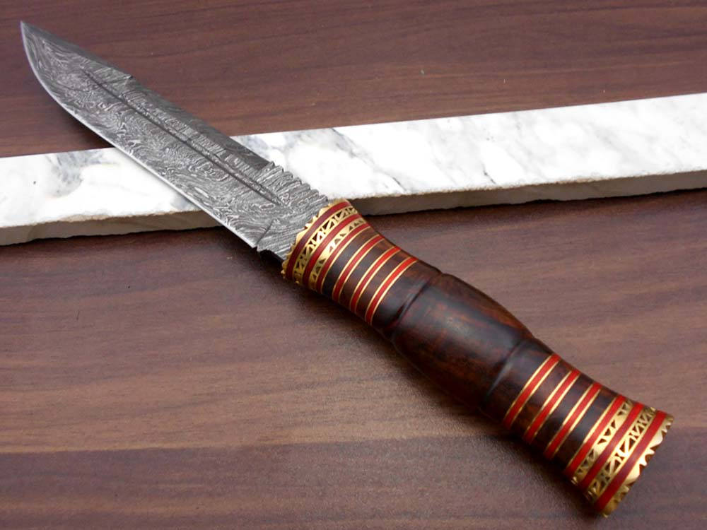 13" hand forged Damascus Hunting Knife, 7" blade, exotic Rose wood scale crafted with engraved brass work and fiber spacing, Leather sheath